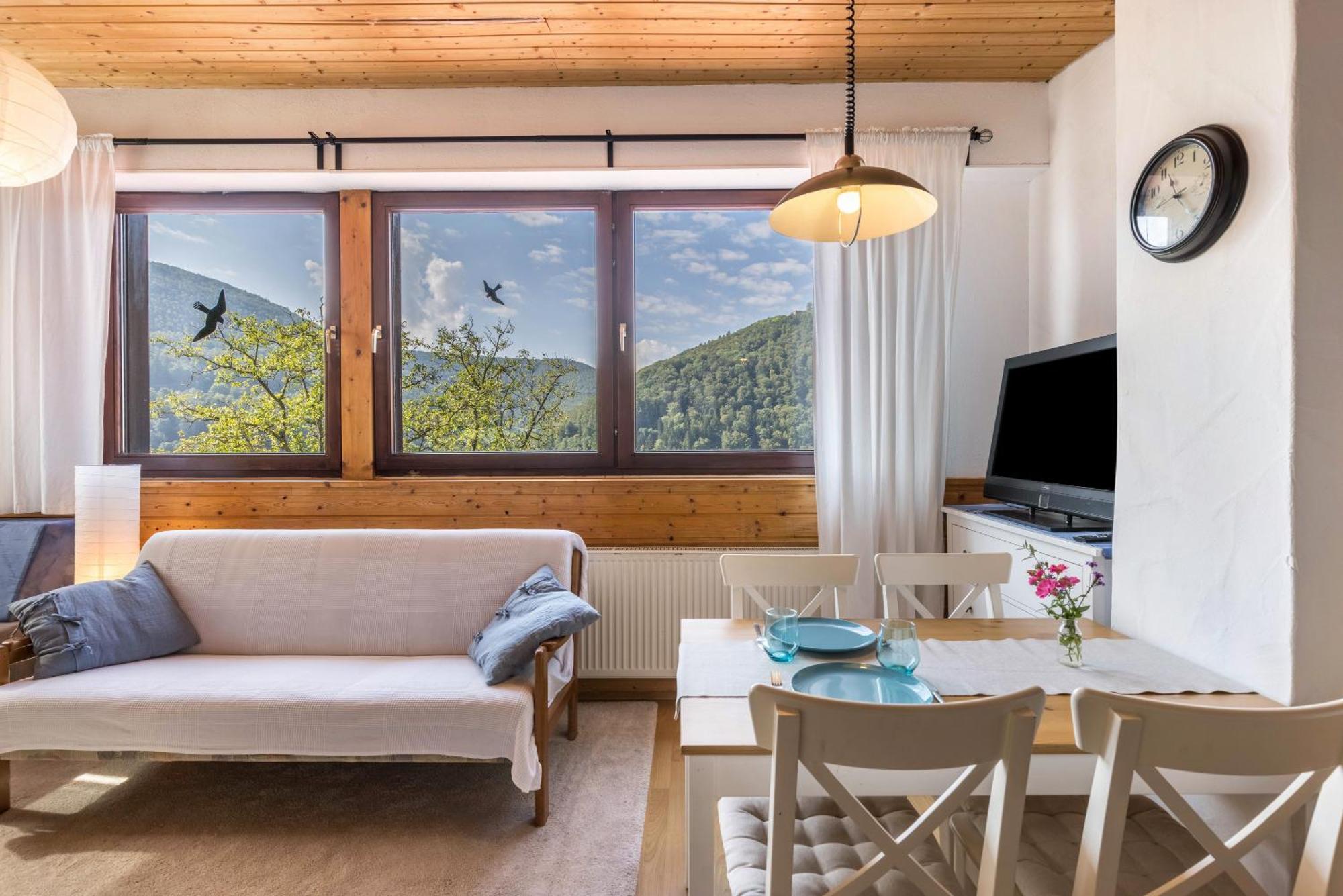 Ferienwohnung Am Samuelstein Bad Urach Εξωτερικό φωτογραφία