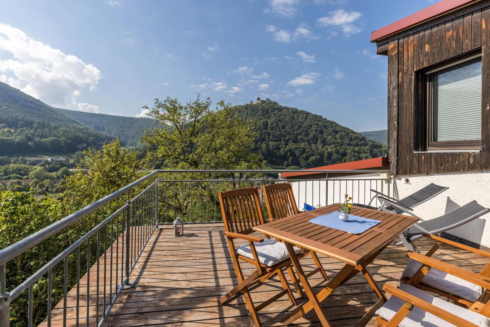 Ferienwohnung Am Samuelstein Bad Urach Εξωτερικό φωτογραφία